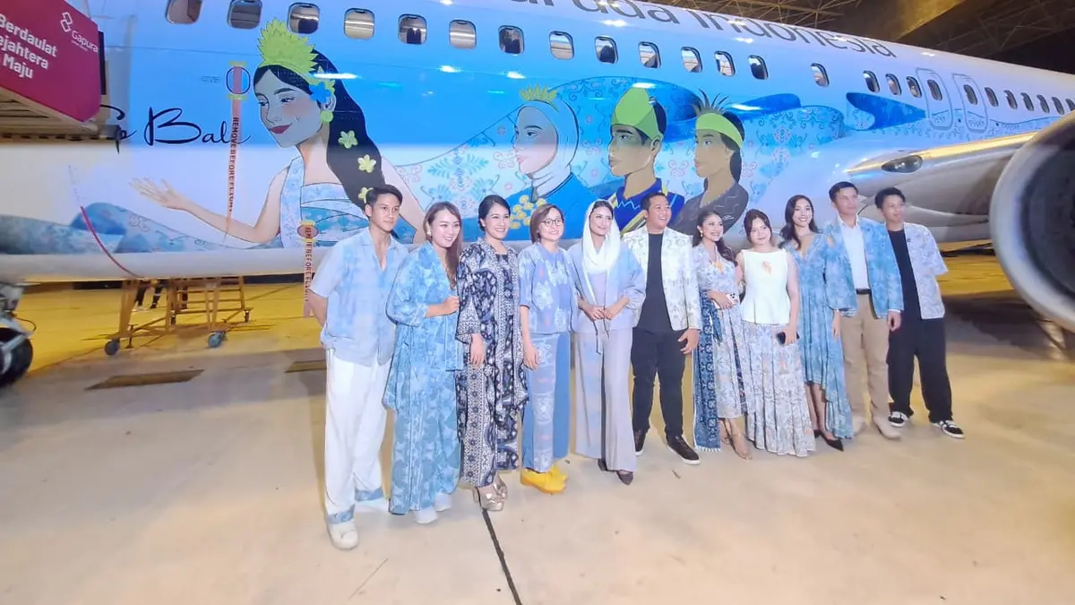 Ulasan Lengkap soal Erika Richardo, Seniman Muda yang Melukis Pesawat Garuda Indonesia Hadiah Spesial untuk HUT RI ke‑80