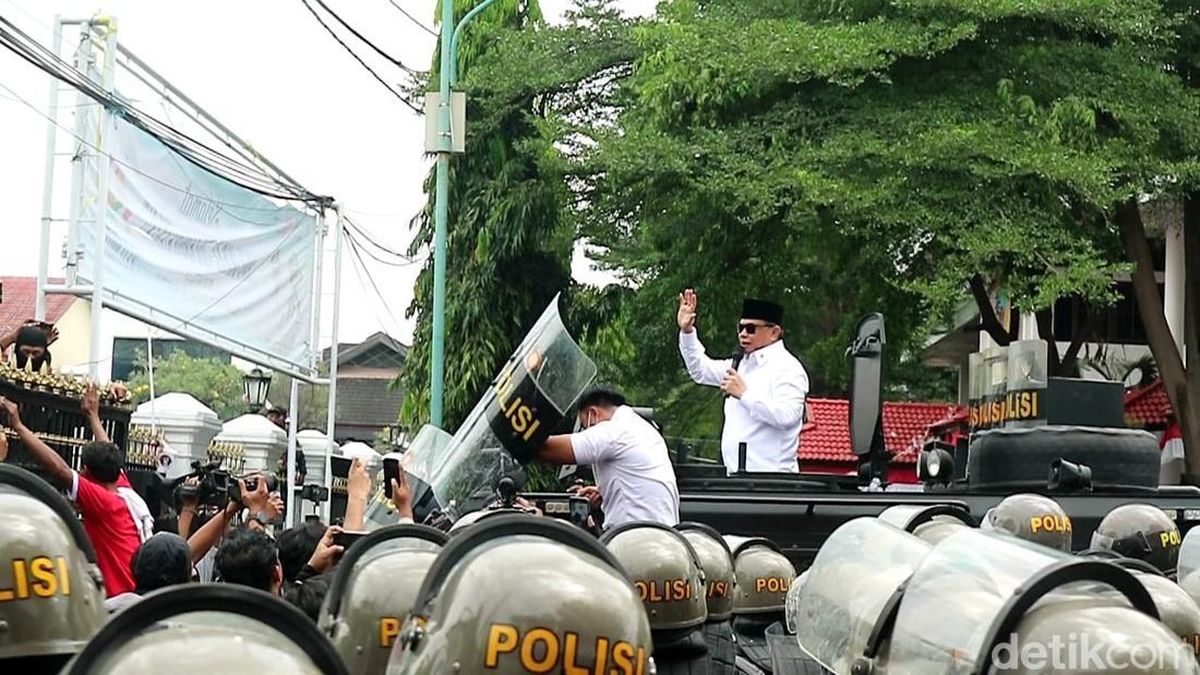 Demo Pati 2025: Dari Pajak Melonjak 250% hingga Desakan Mundur Bupati