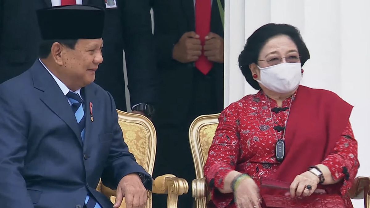 Absen di Istana, Hasto Sebut Terbuka Peluang Pertemuan Prabowo dengan Megawati