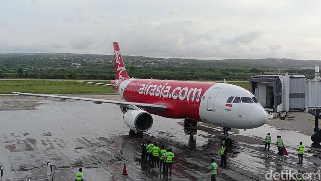Pesawat AirAsia Salah Mendarat di Bandara Gimpo, Penumpang & Awak Kabin Bingung Total