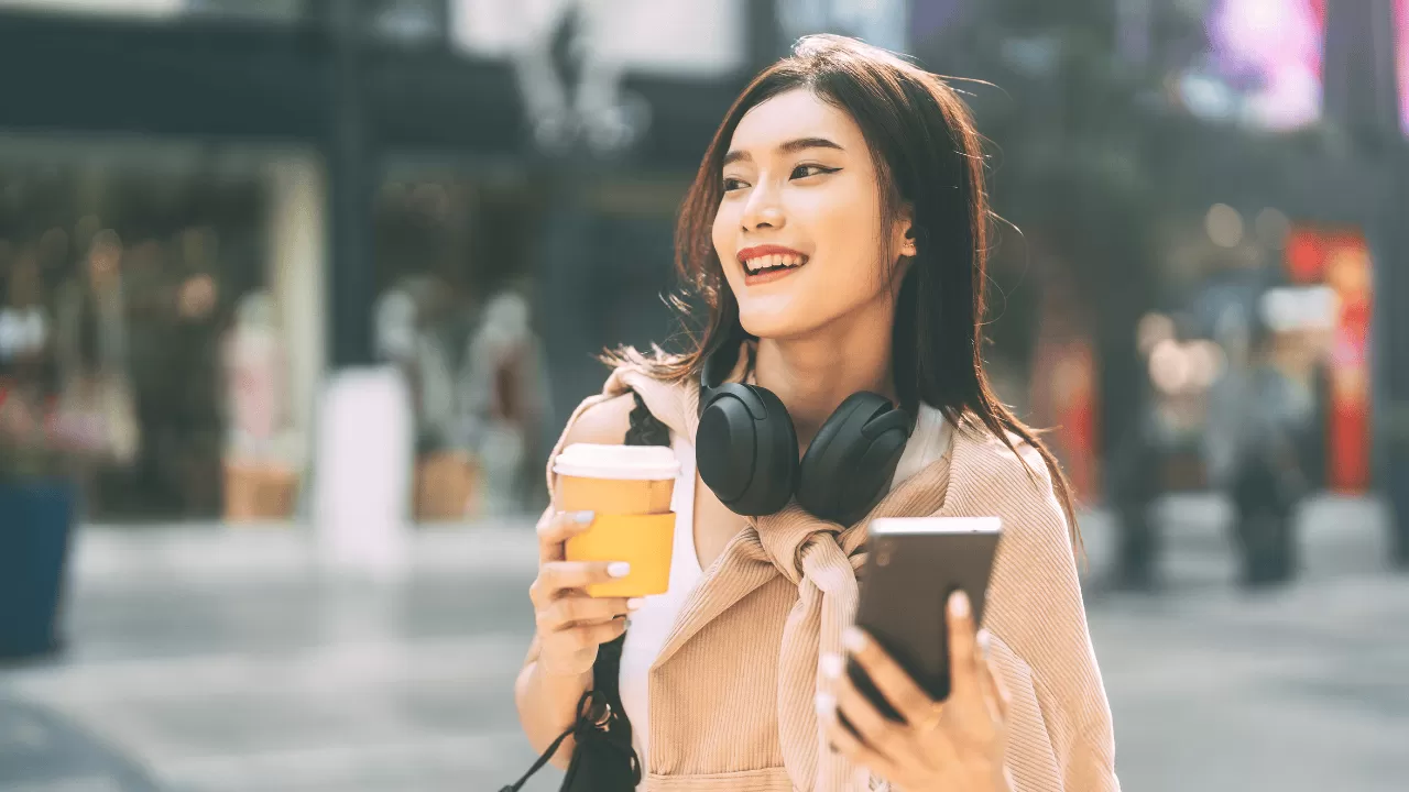 Tren Traveling Generasi Z 2025: Backpacker Digital, Sustainable Trip, dan Social Media Journey