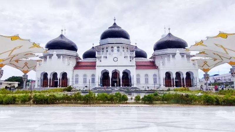 Wisata Halal Indonesia 2025: Tren Global, Destinasi Favorit, dan Peluang Ekonomi Syariah
